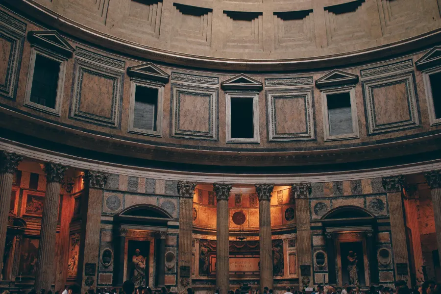 Innenraum der Rotunde des Pantheons in Rom